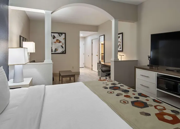 Best Western Heritage Inn And Suites